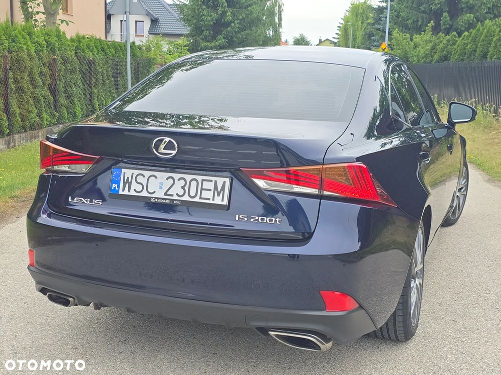 Lexus IS 200t / 300 Prestige - 8