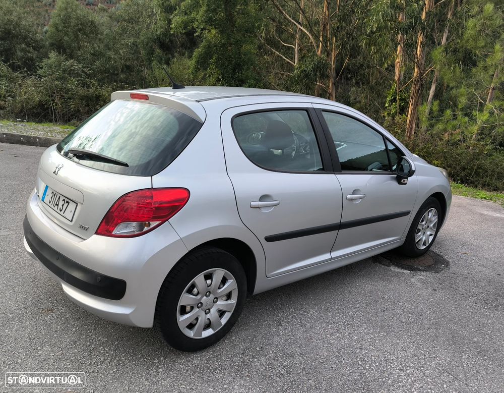 Peugeot 207 1.4 16V Active - 3