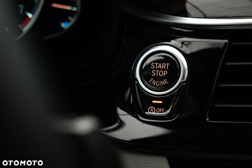 BMW Seria 5 530i GPF xDrive M Sport sport - 35