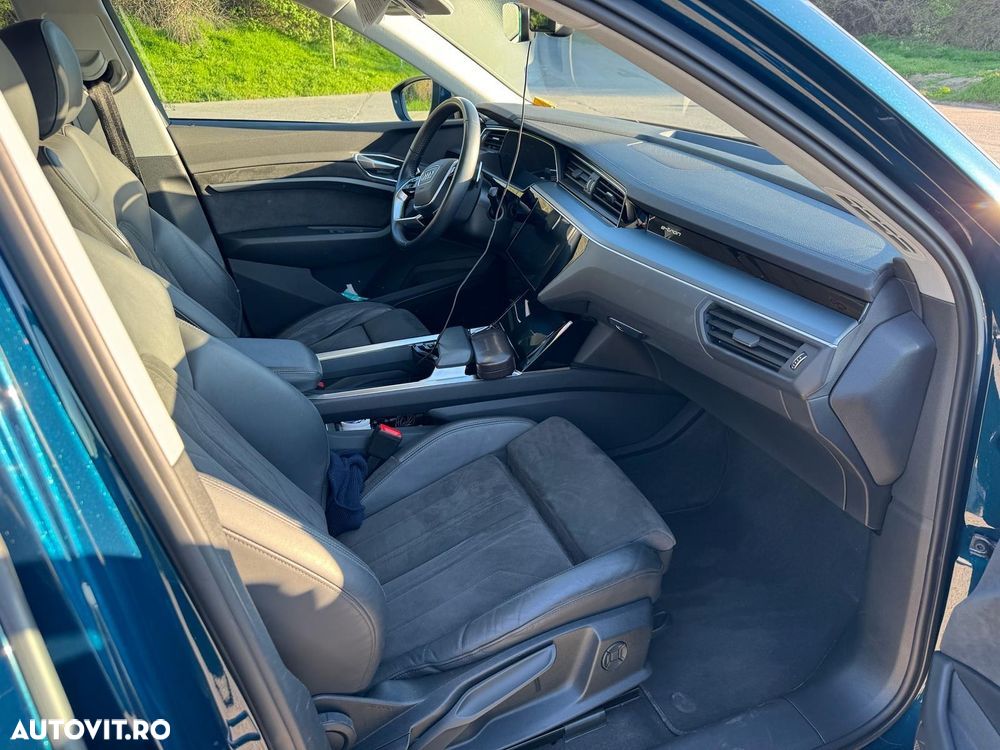Audi e-tron 50 quattro - 6