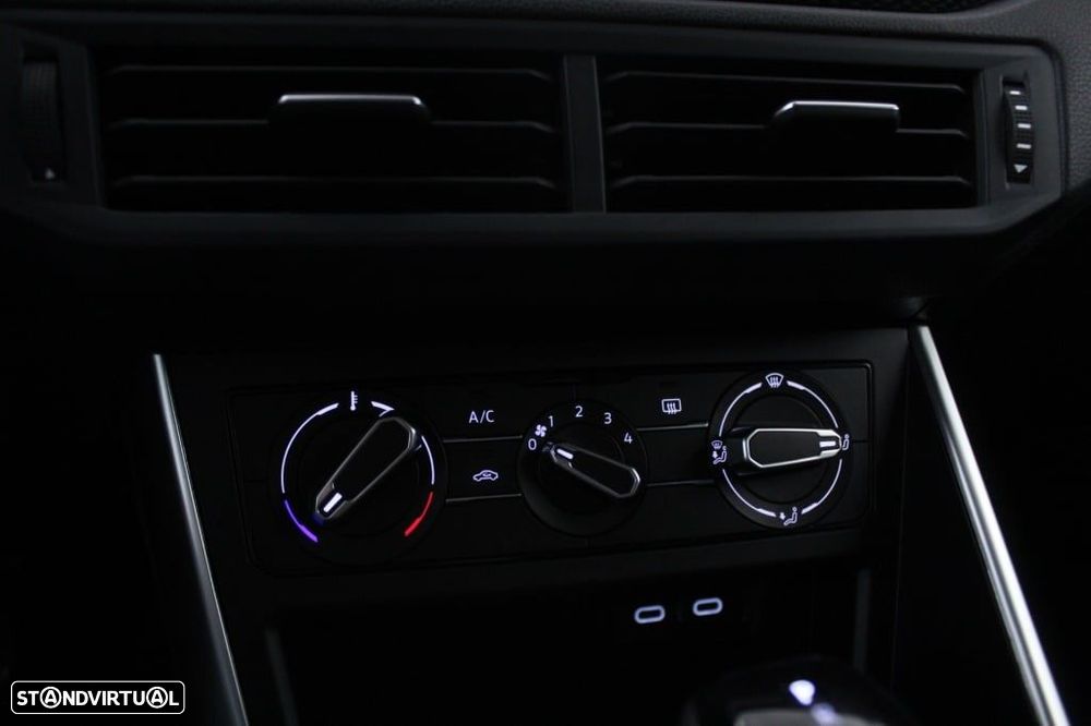 VW Polo 1.0 TSI Life DSG - 28