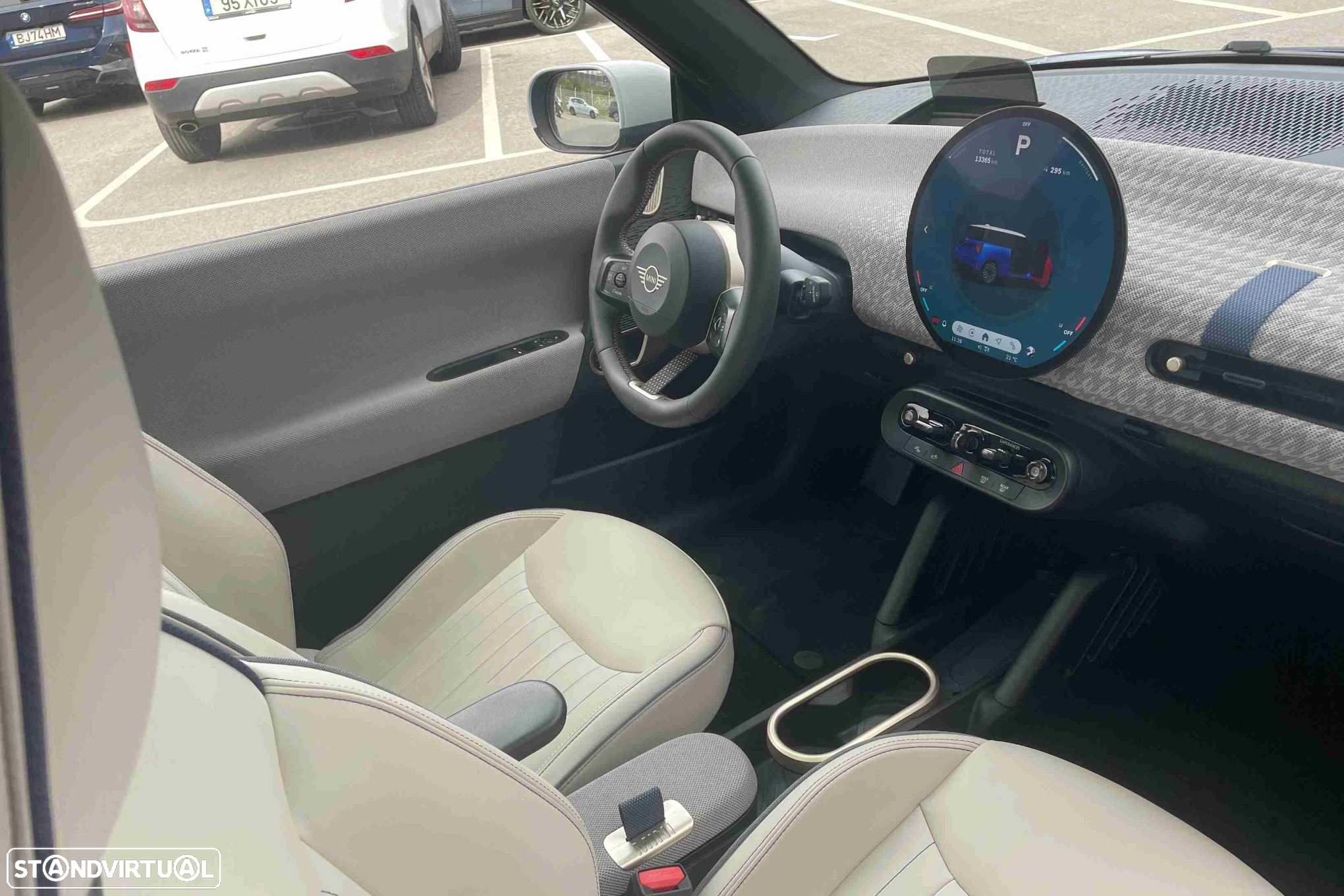 MINI 3 Portas Cooper SE Favoured XL - 8