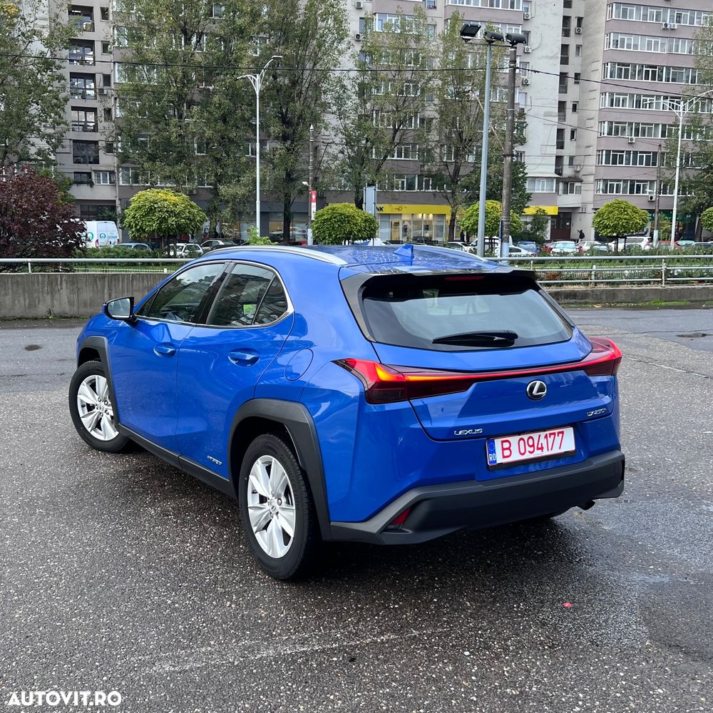 Lexus UX - 6