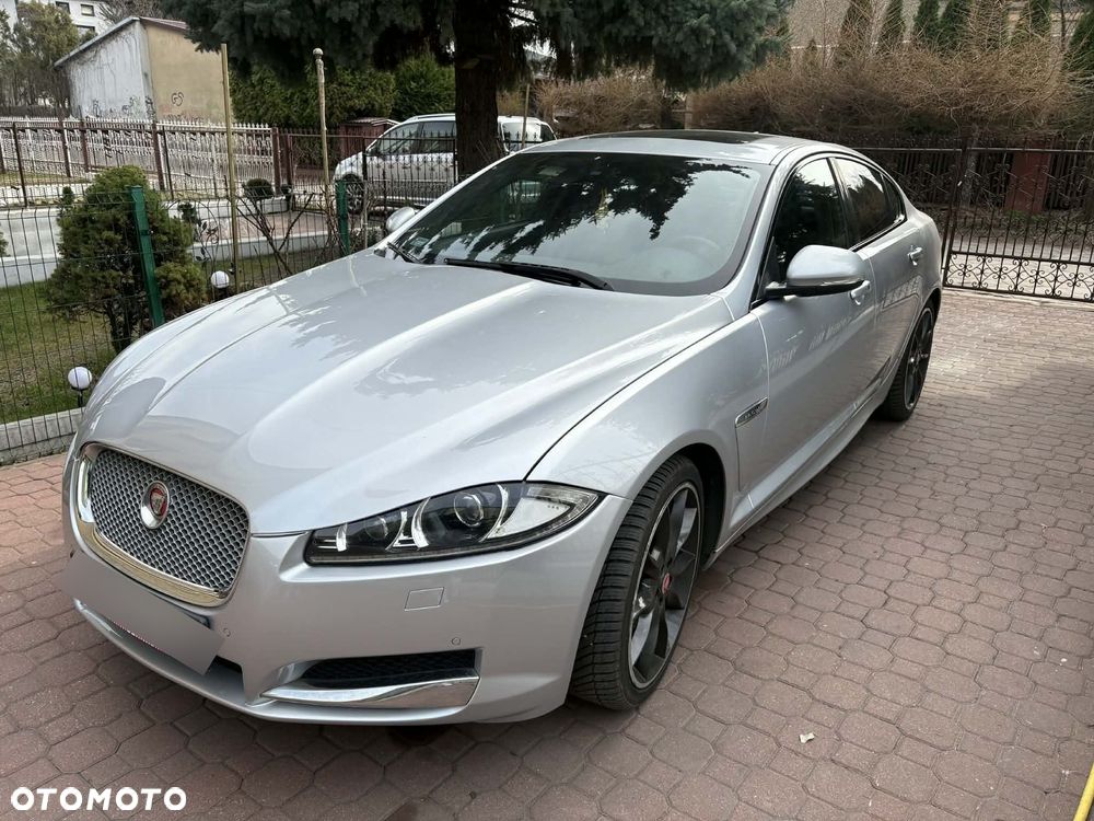Jaguar XF 35t AWD R-Sport - 7
