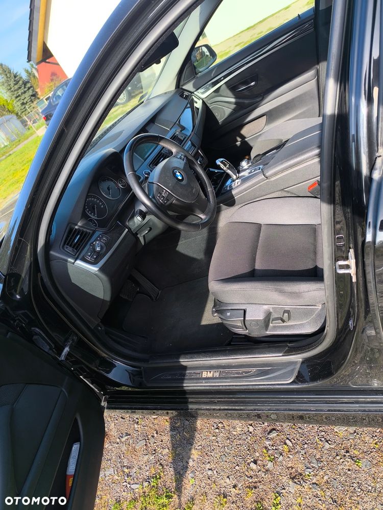 BMW Seria 5 520d - 10