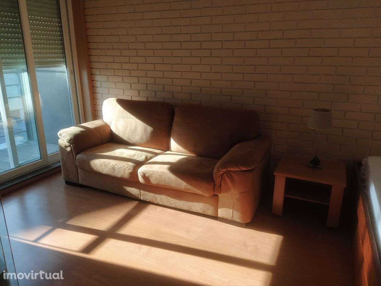 Novo valor. . Arrenda-se T0 no Alma Shopping. Mobilado e equipado. - Grande imagem: 3/10