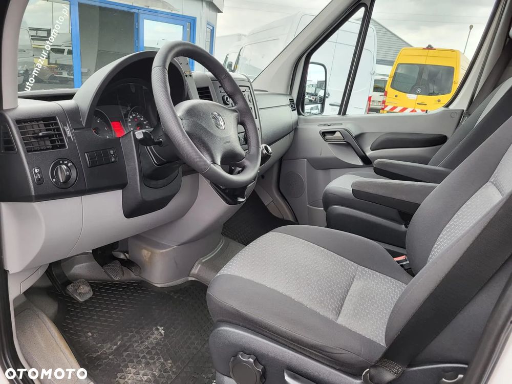 Volkswagen CRAFTER 50-2.0 TDI - MAXI- 5-6 OSÓB-HAK 3500 KG-REGAŁY - 19