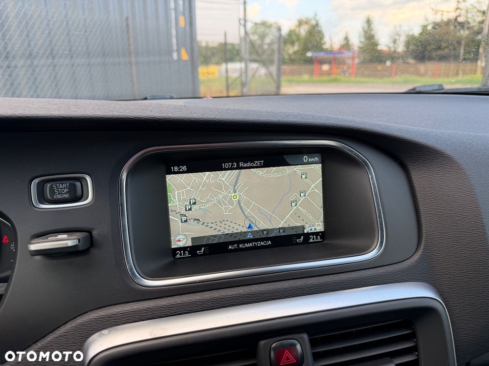 Volvo V40 D3 Momentum - 23