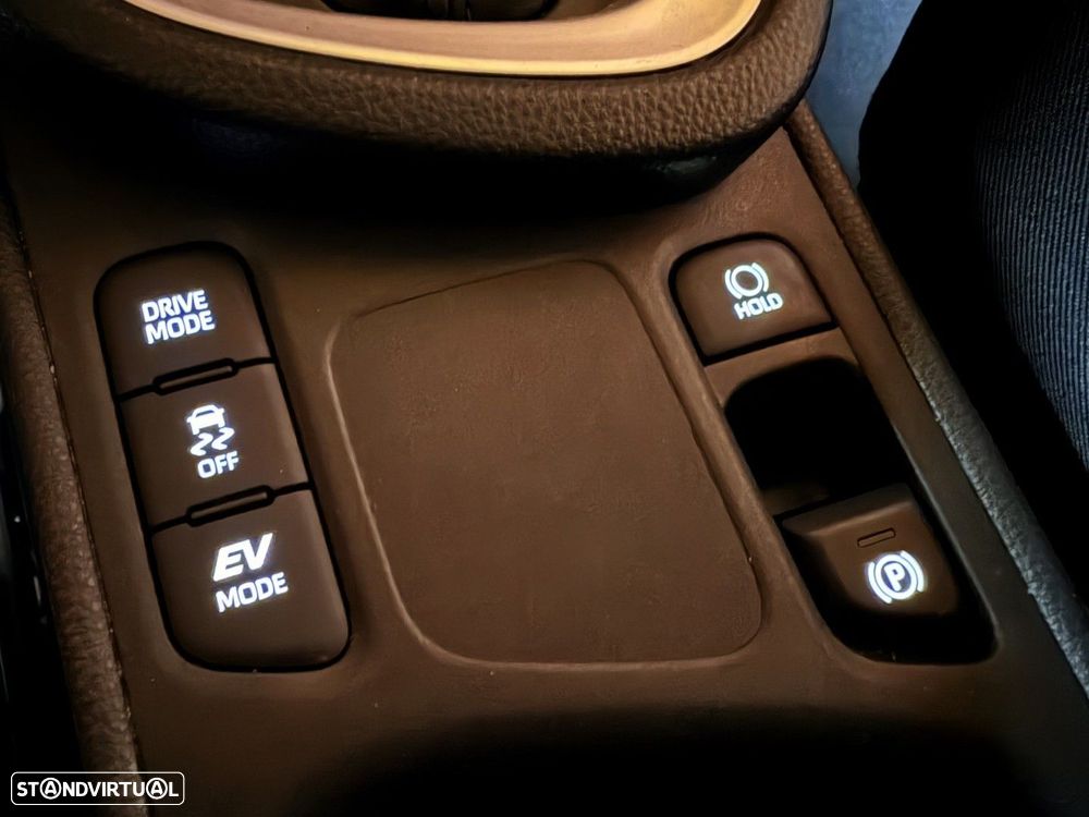 Toyota Yaris Cross 1.5 HDF Comfort Plus - 23