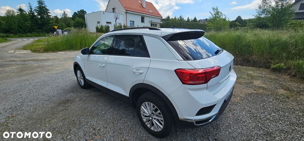 Volkswagen T-Roc - 4