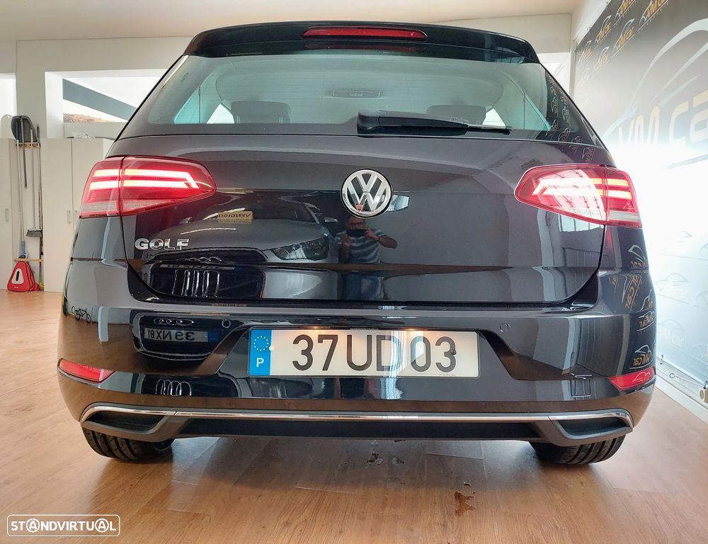 VW Golf 1.6 TDI Confortline - 13