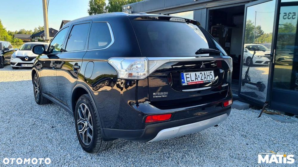 Mitsubishi Outlander - 30