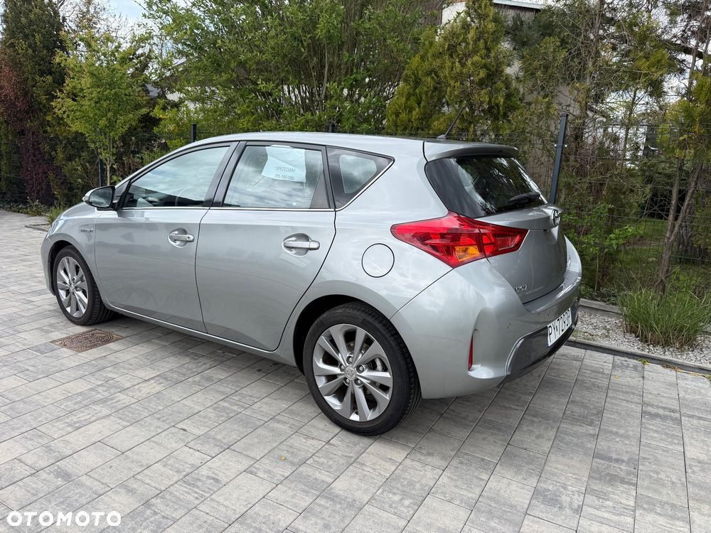 Toyota Auris Hybrid 135 Premium - 6