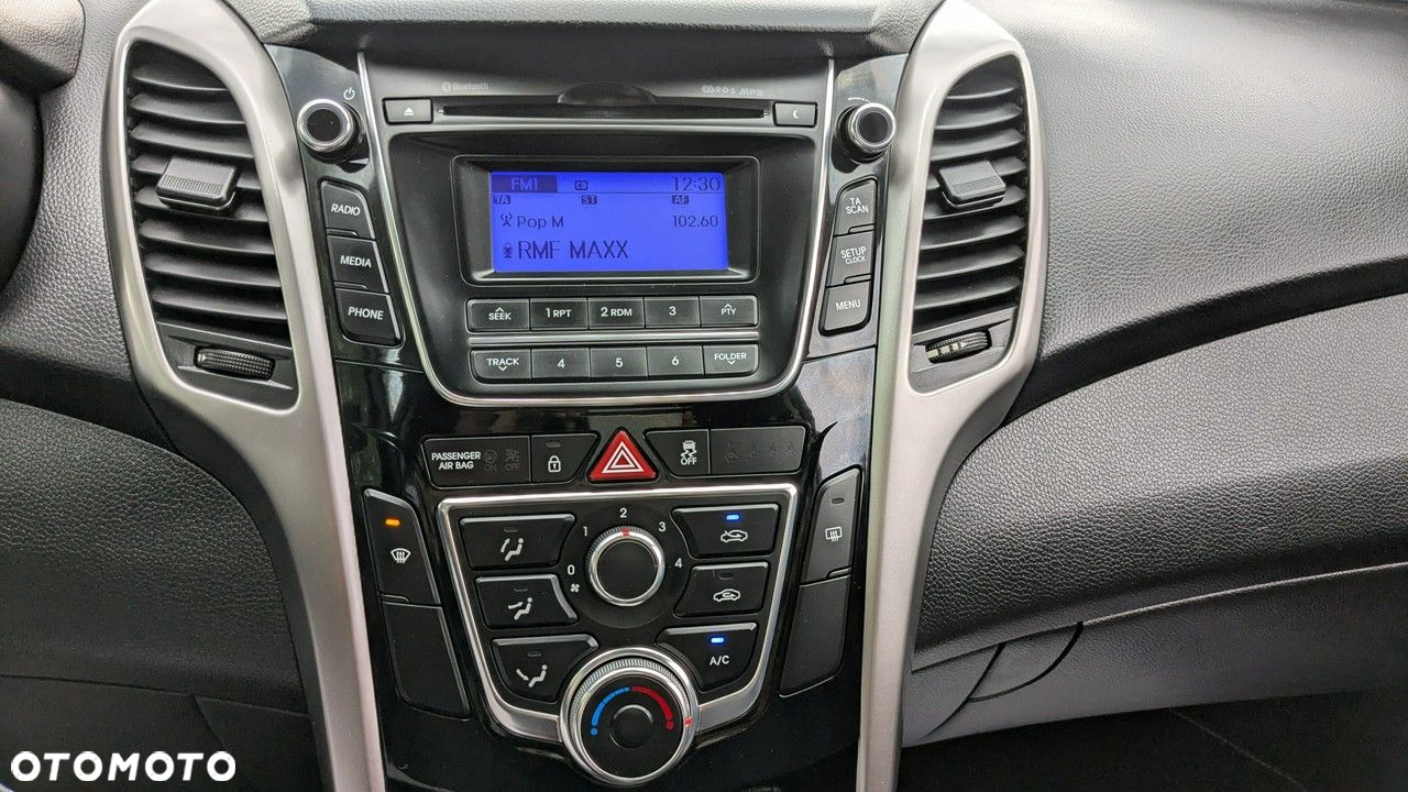 Hyundai i30 - 25