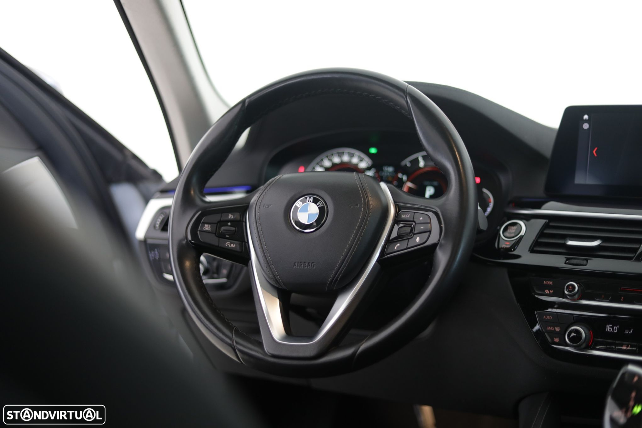 BMW 520 d Line Luxury Auto - 24
