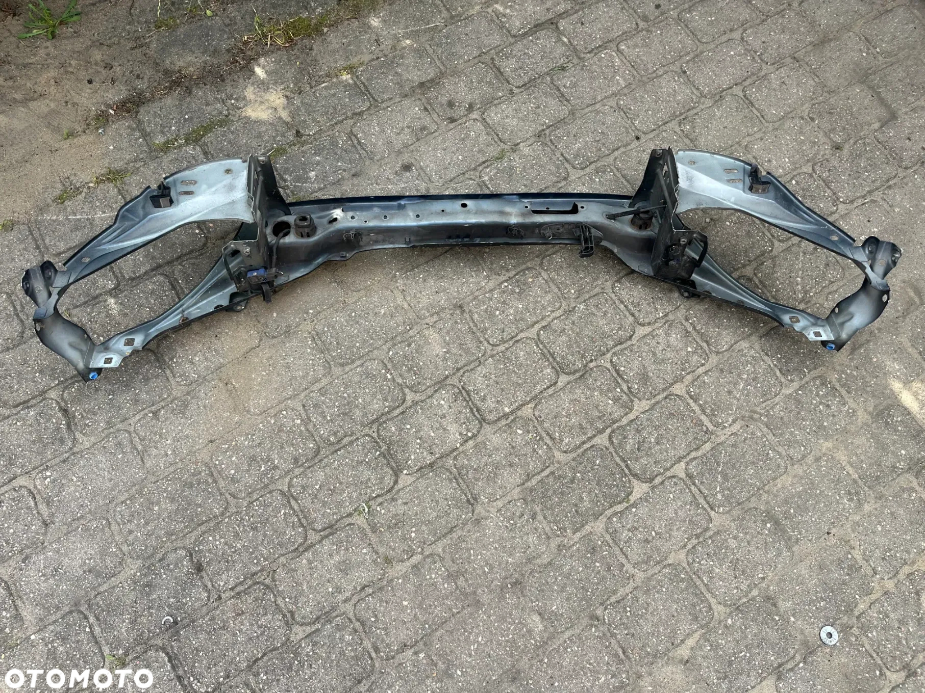 VOLVO C30 I LIFT PAS PRZEDNI WZMOCNIENIE OKULAR - 4