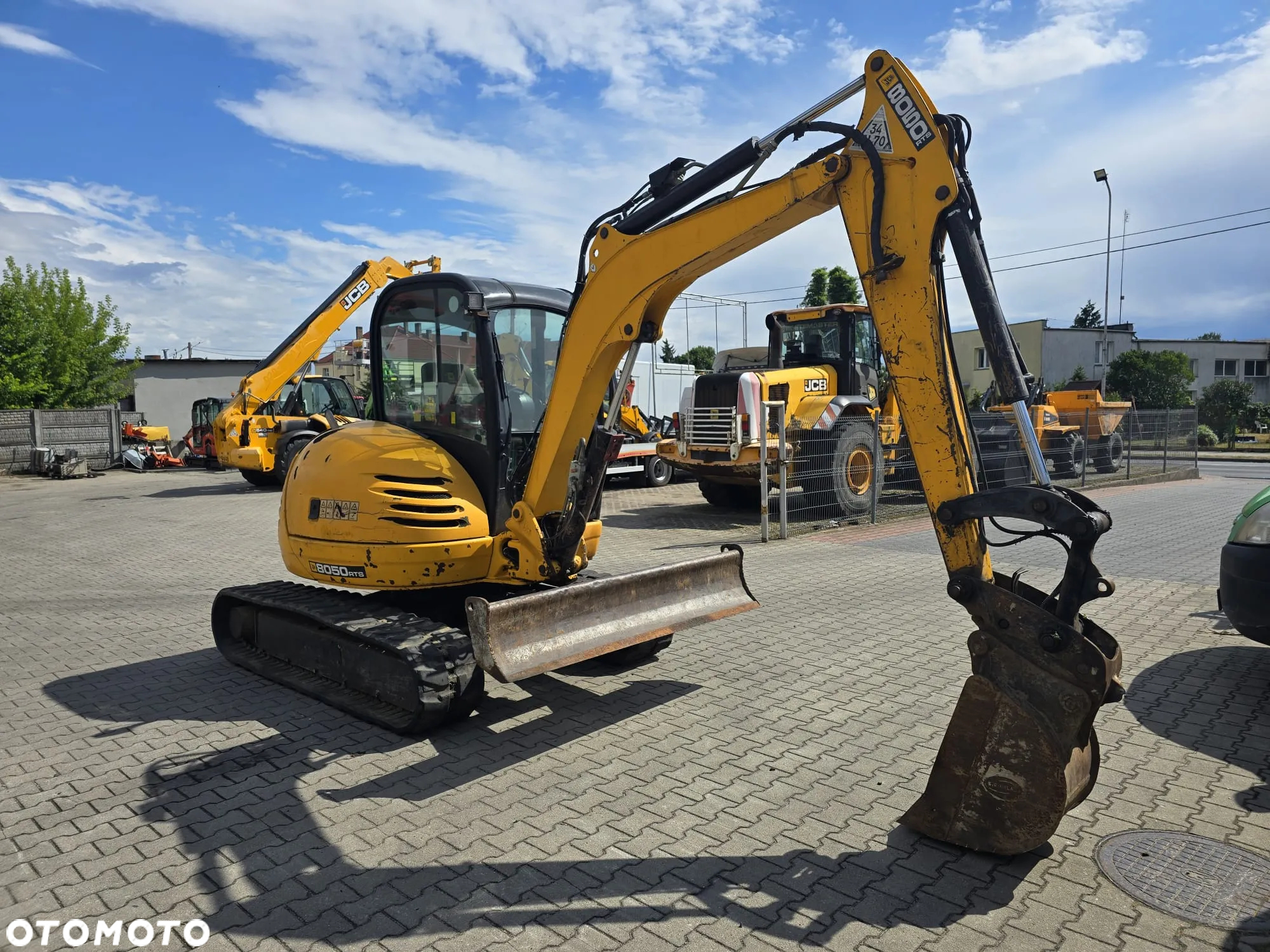 JCB 8050 - 3