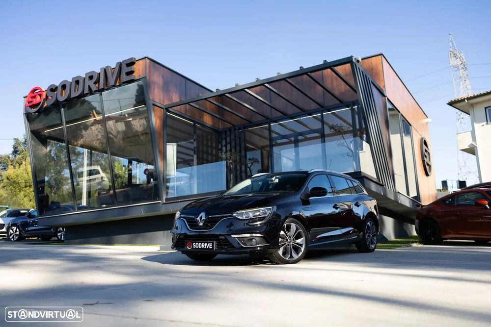Renault Mégane Sport Tourer - 2