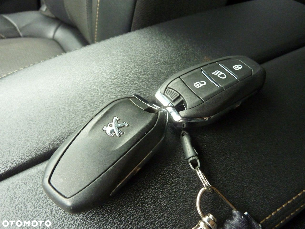 Peugeot 5008 - 19