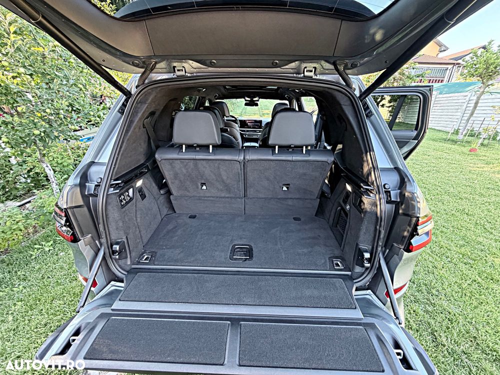 BMW X7 xDrive40i AT MHEV - 11