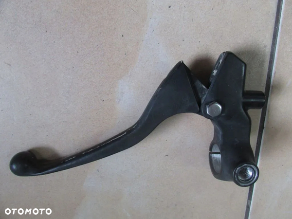 Honda CBF125 JC40 mocowanie uchwyt klamka sprzęgła