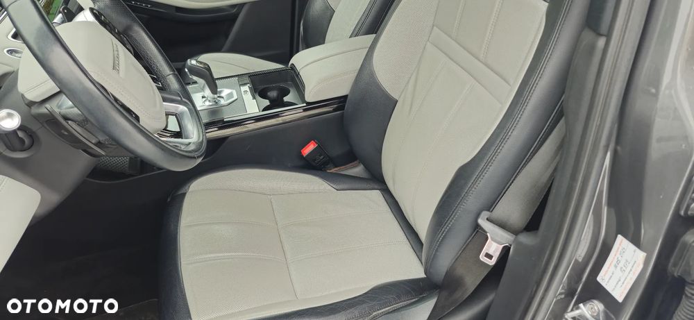 Land Rover Range Rover Evoque - 15