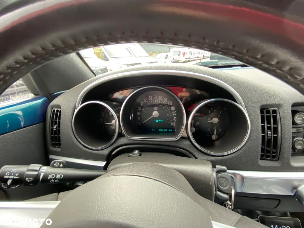 Chevrolet SSR - 13