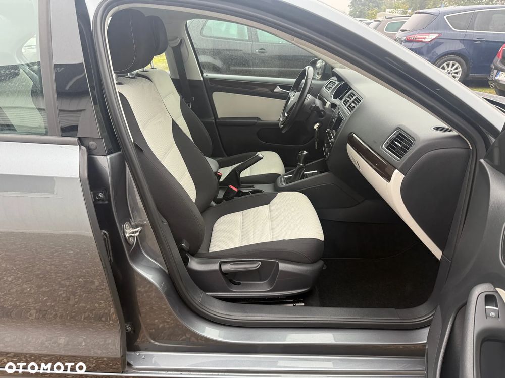 Volkswagen Jetta 2.0 TDI DPF BMT Comfortline - 21