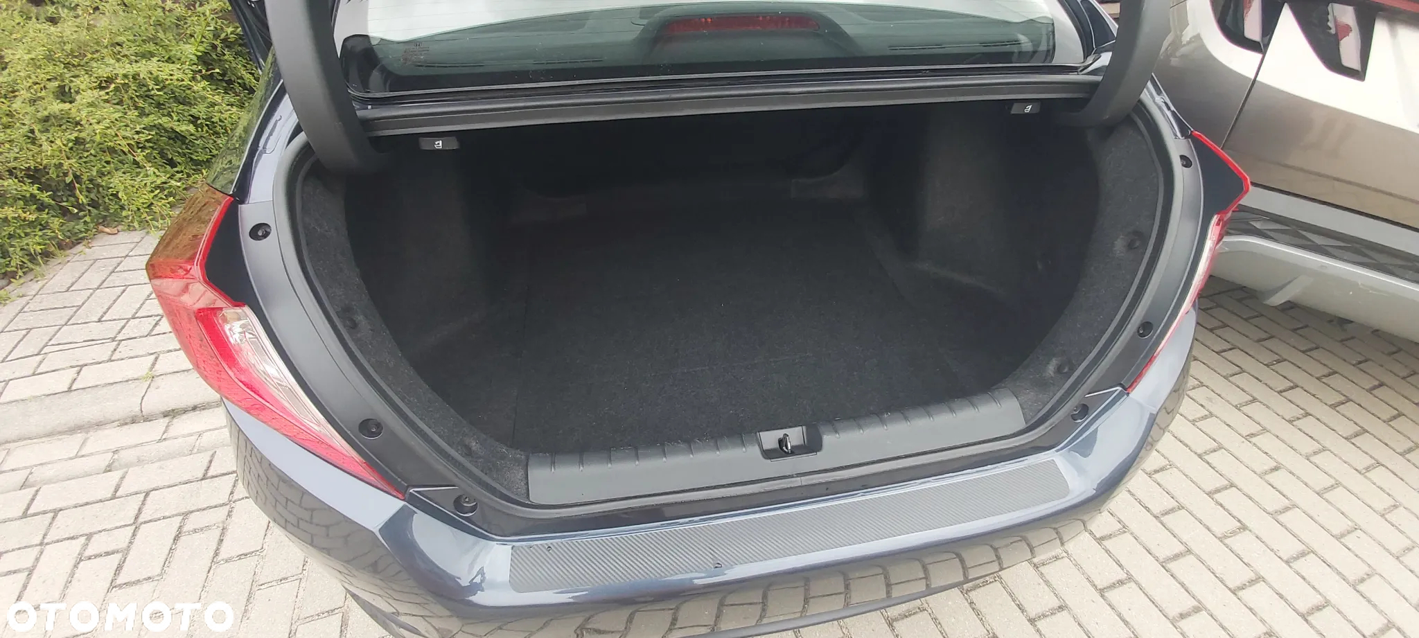 Honda Civic 1.5 T Executive CVT - 28