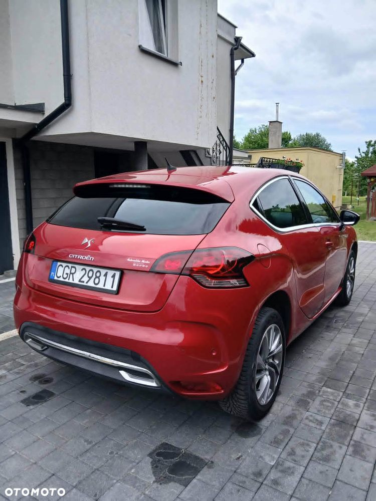 Citroën DS4 HDi 110 SoChic - 5