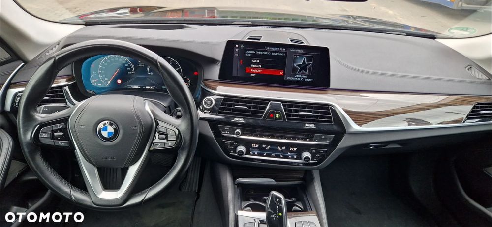 BMW Seria 5 525d Luxury Line sport - 15