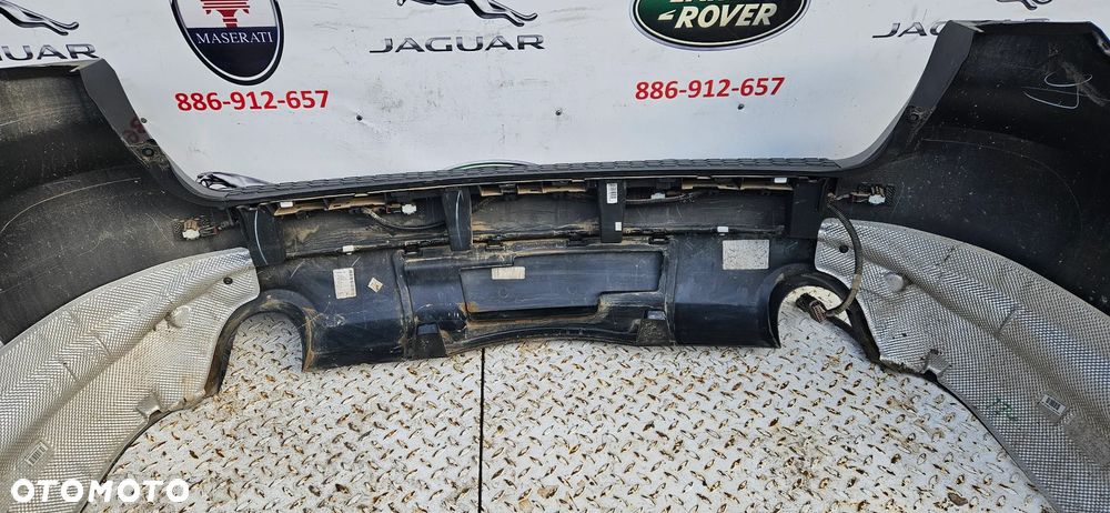 Dodge Durango III LIFT 2017- GT Kompletny zderzak tył pod 4x PDC oraz zaślepka na hak ZDERZAK POD 2 RURY kolor PXJ CZARNY  wersja GT - 19