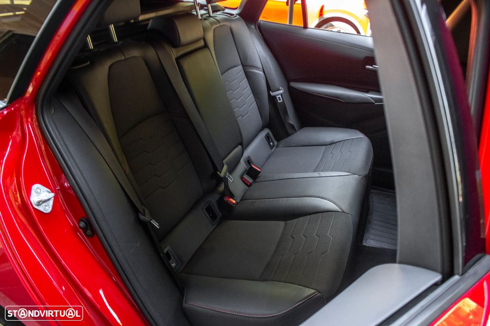 Toyota Corolla Touring Sports 1.8 Hybrid Exclusive - 34