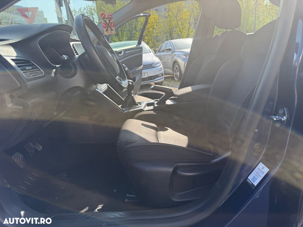 Renault Megane TCE GPF Life - 20