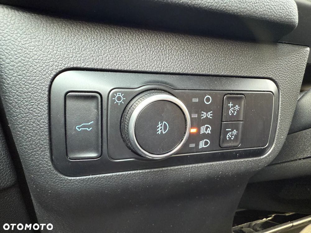 Ford Escape 2.0 EcoBoost AWD Titanium - 35
