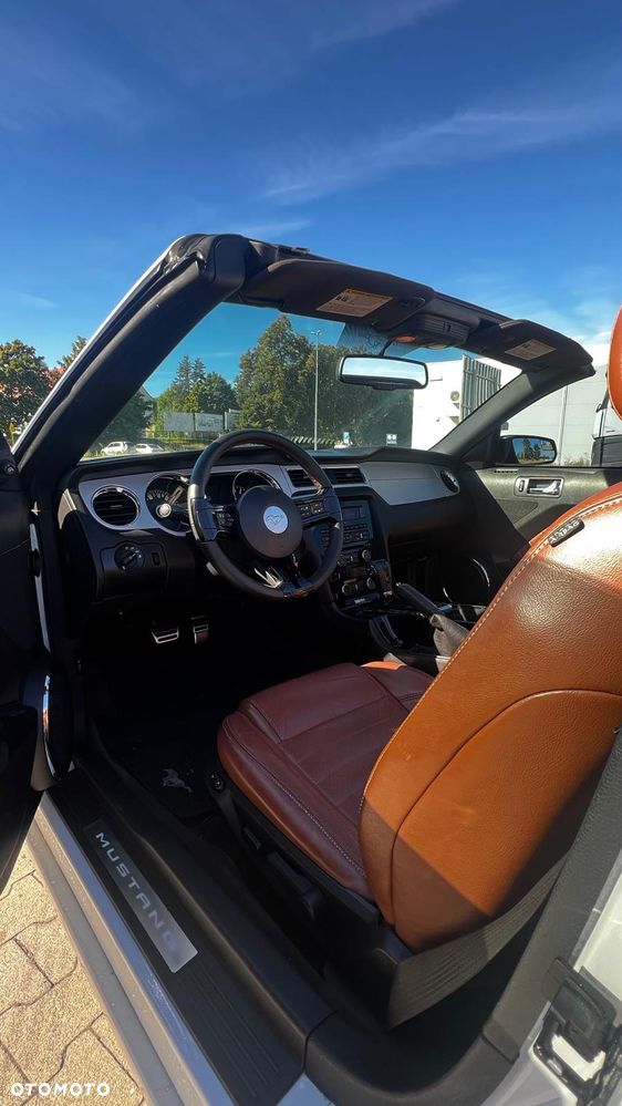 Ford Mustang 3.7 V6 Premium - 14