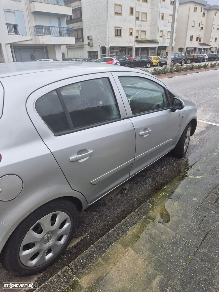 Opel Corsa 1.3 CDTi Enjoy - 4