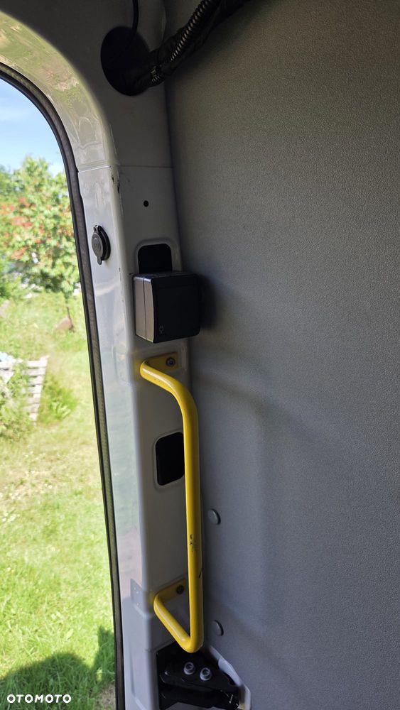 Volkswagen Crafter Furgon Brygadówka 6-os. - 40