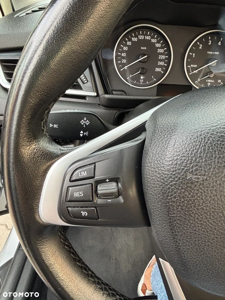 BMW Seria 2 218i - 18
