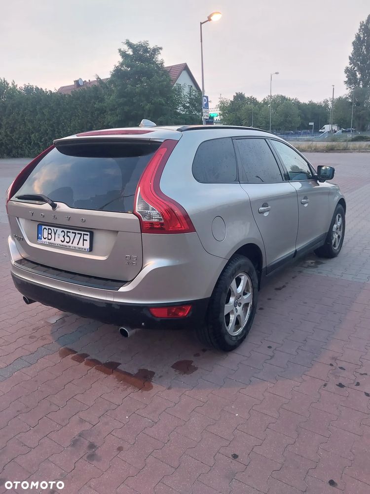 Volvo XC 60 D5 AWD Kinetic - 2
