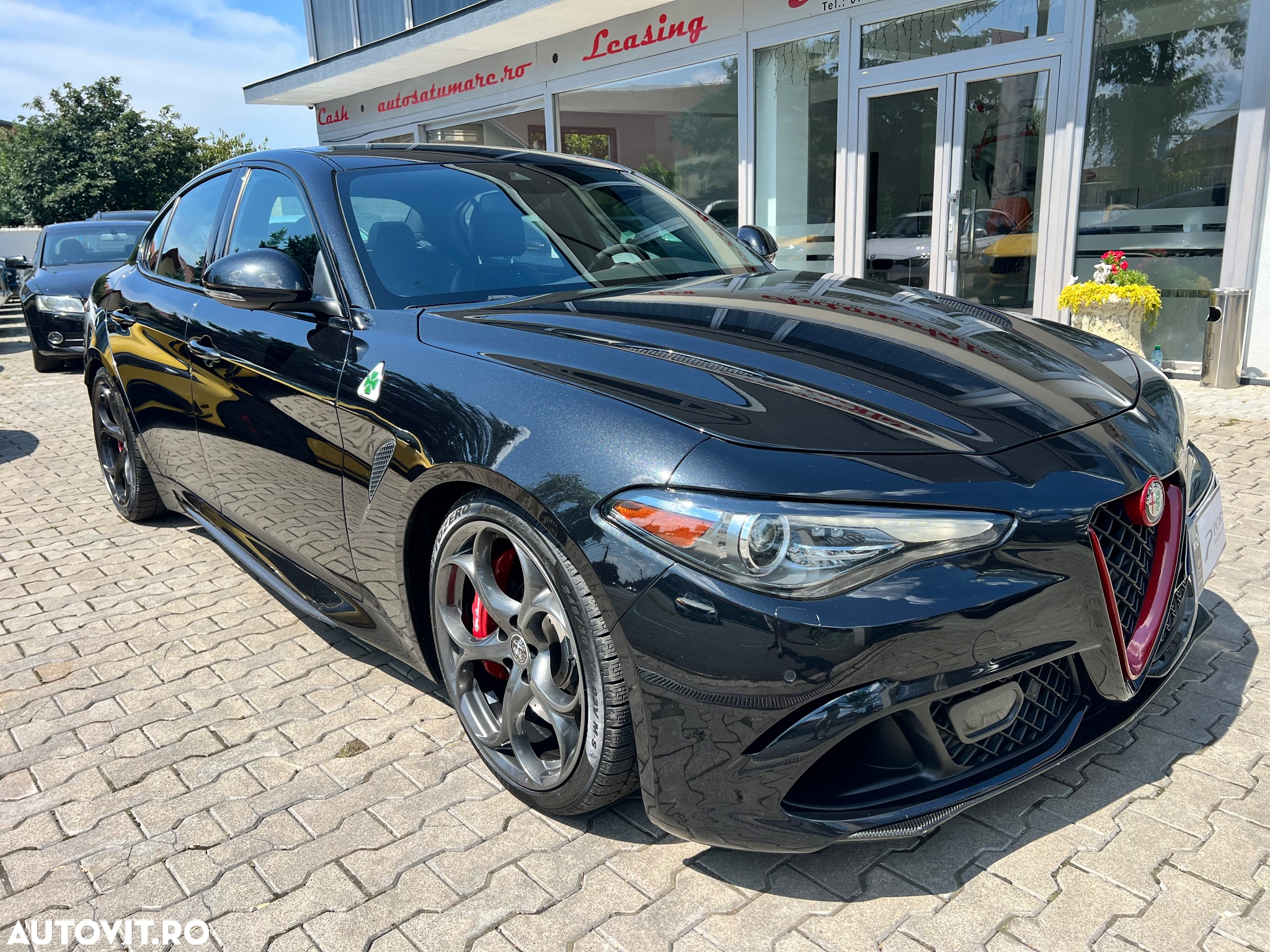 Alfa Romeo Giulia 2.9 V6 Bi-Turbo AT8 Quadrifoglio - 11