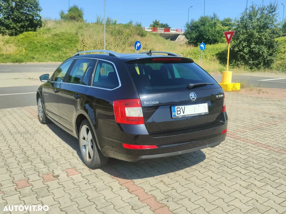 Skoda Octavia 1.6 TDI STYLE DSG - 4