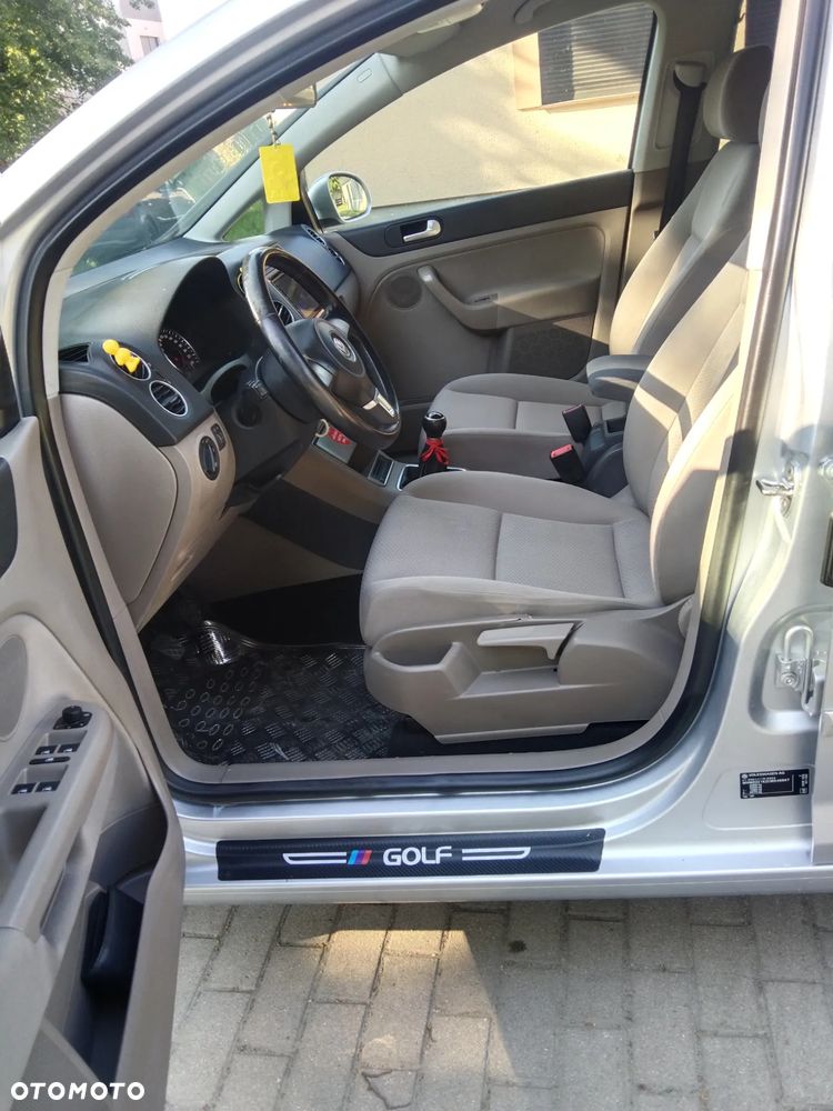 Volkswagen Golf Plus 1.6 TDI Comfortline - 23