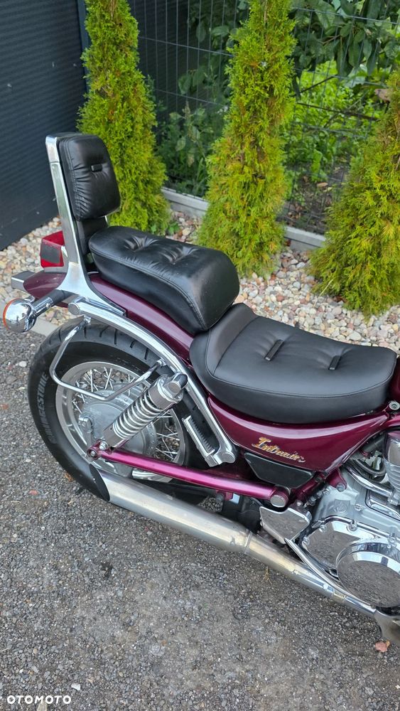 Suzuki Intruder - 6