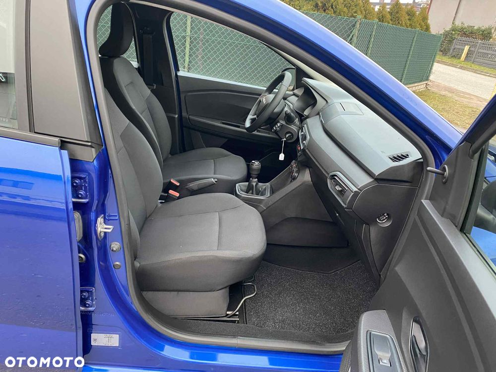 Dacia Sandero SCe 65 Essential - 10