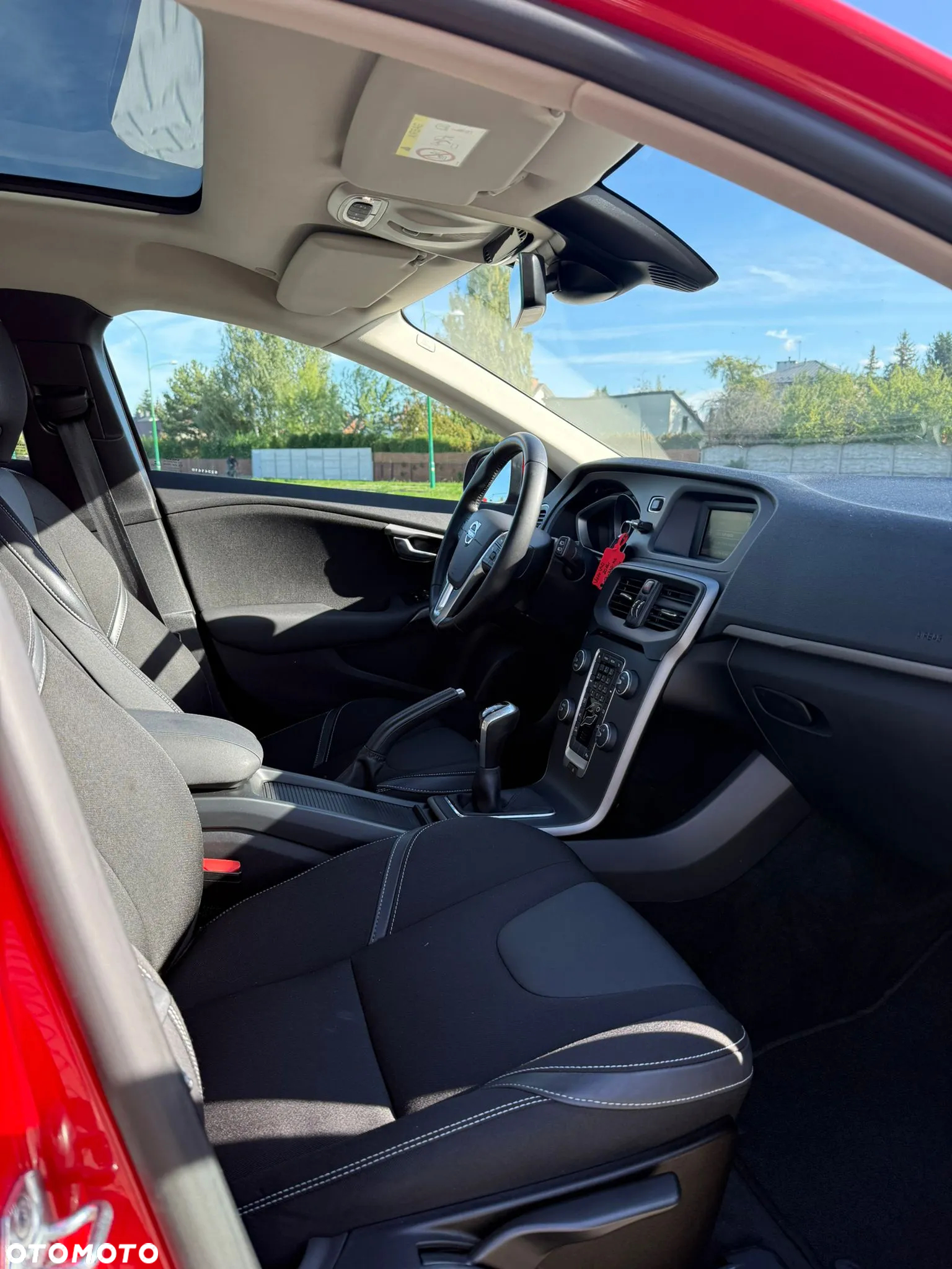 Volvo V40 T2 Drive-E Momentum - 8