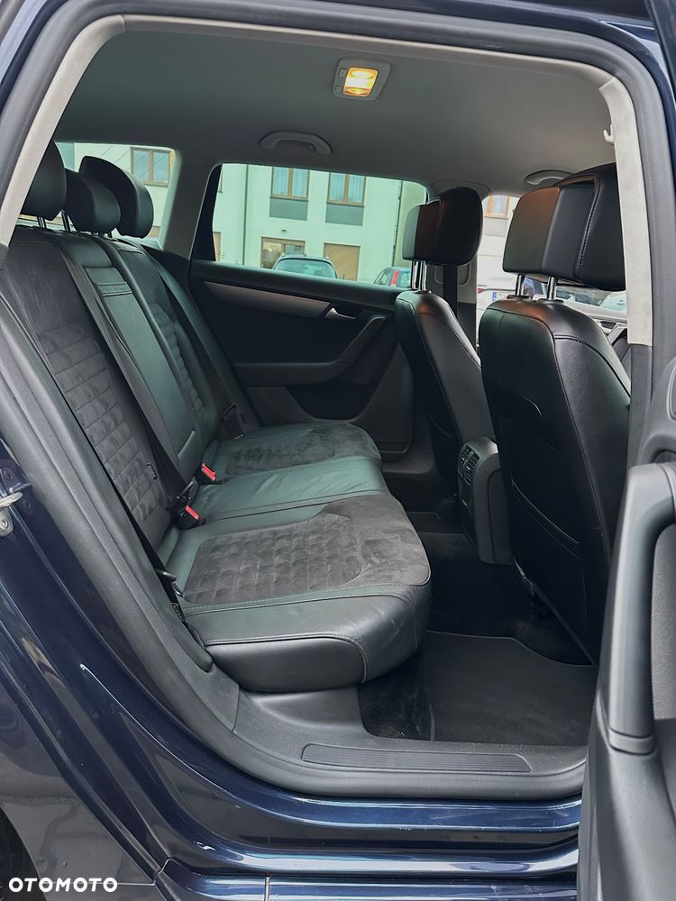 Volkswagen Passat - 26