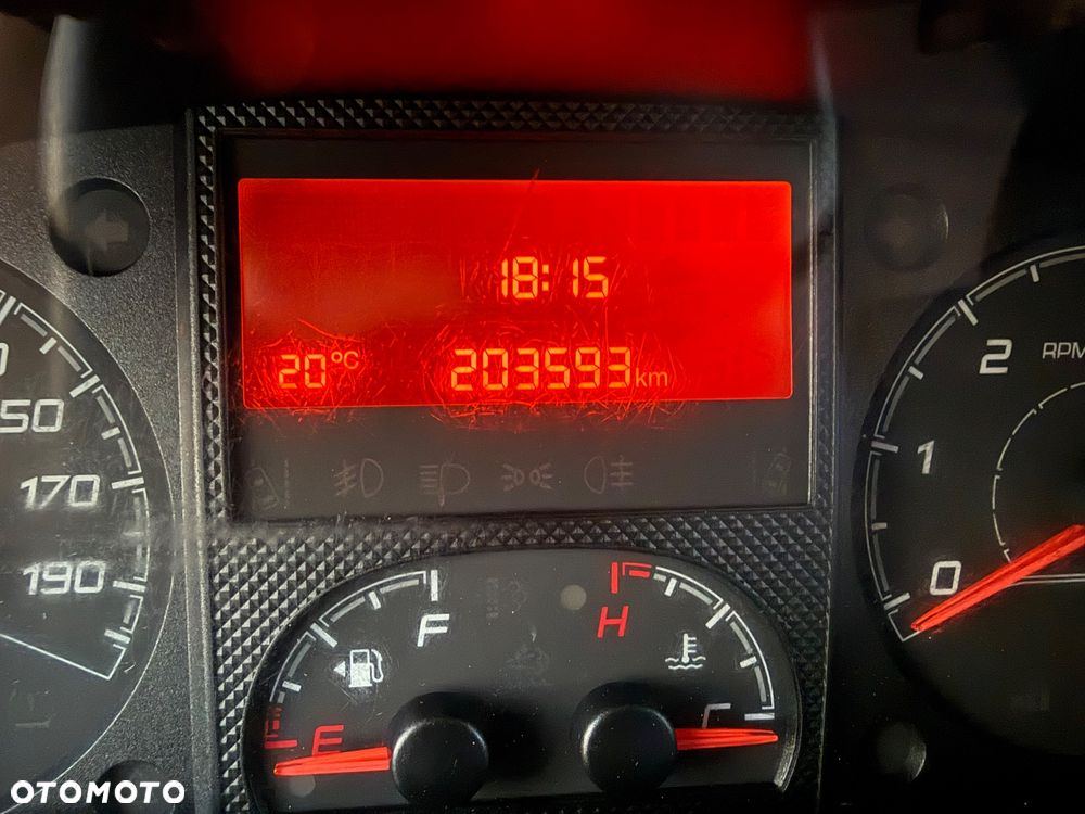 Peugeot Boxer 3,0 HDI - 18