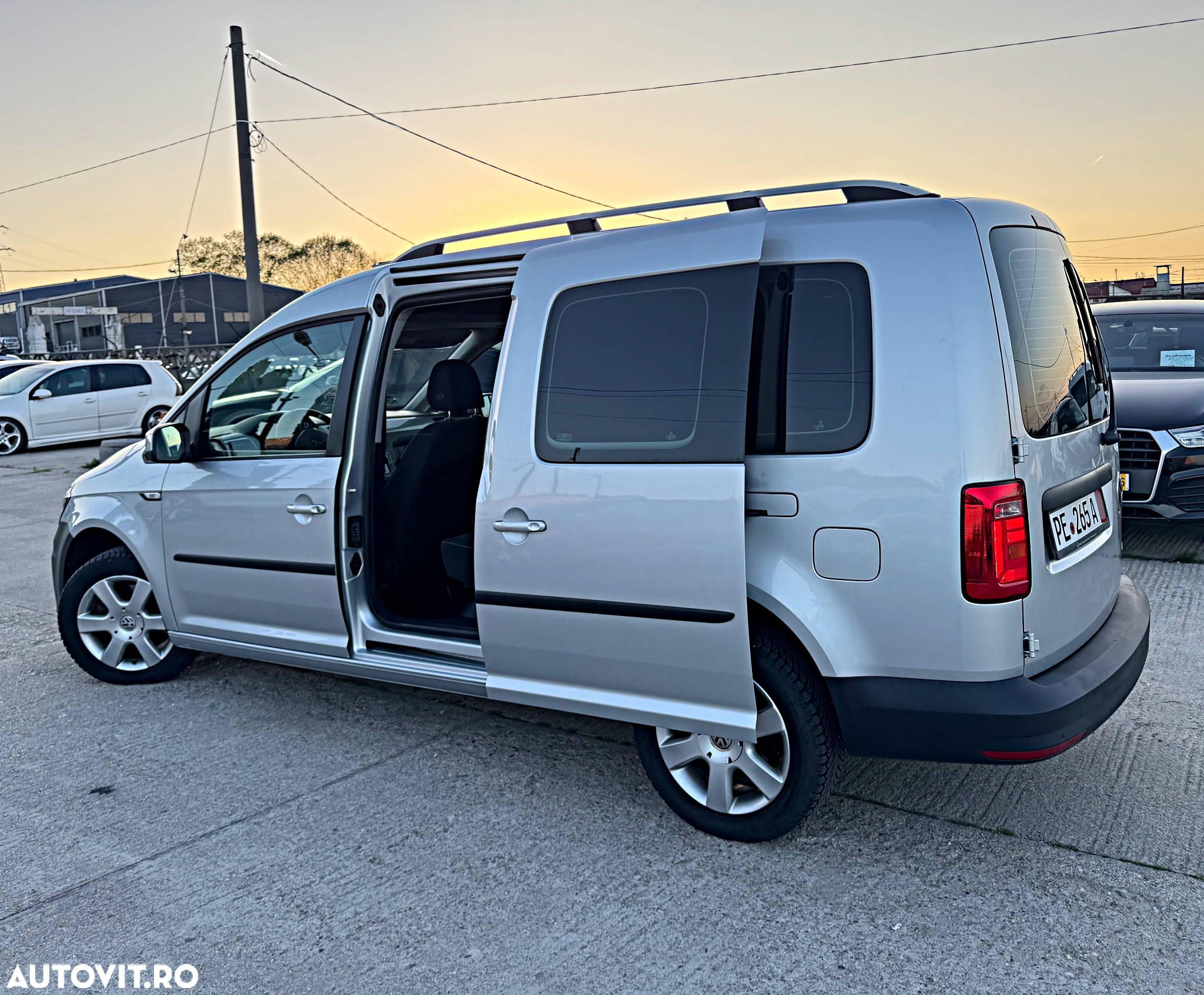 Volkswagen Caddy 2.0 TDI (5-Si.) DSG Comfortline - 9