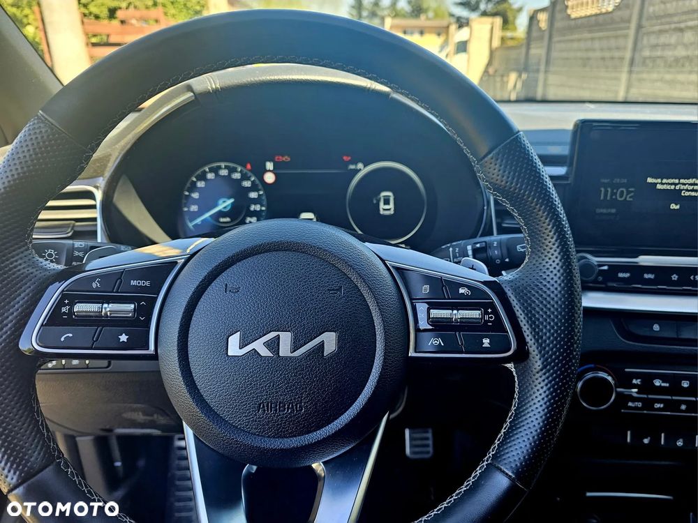 Kia Ceed 1.6 CRDi (48V Mild-Hybrid) DCT7 GT Line - 6